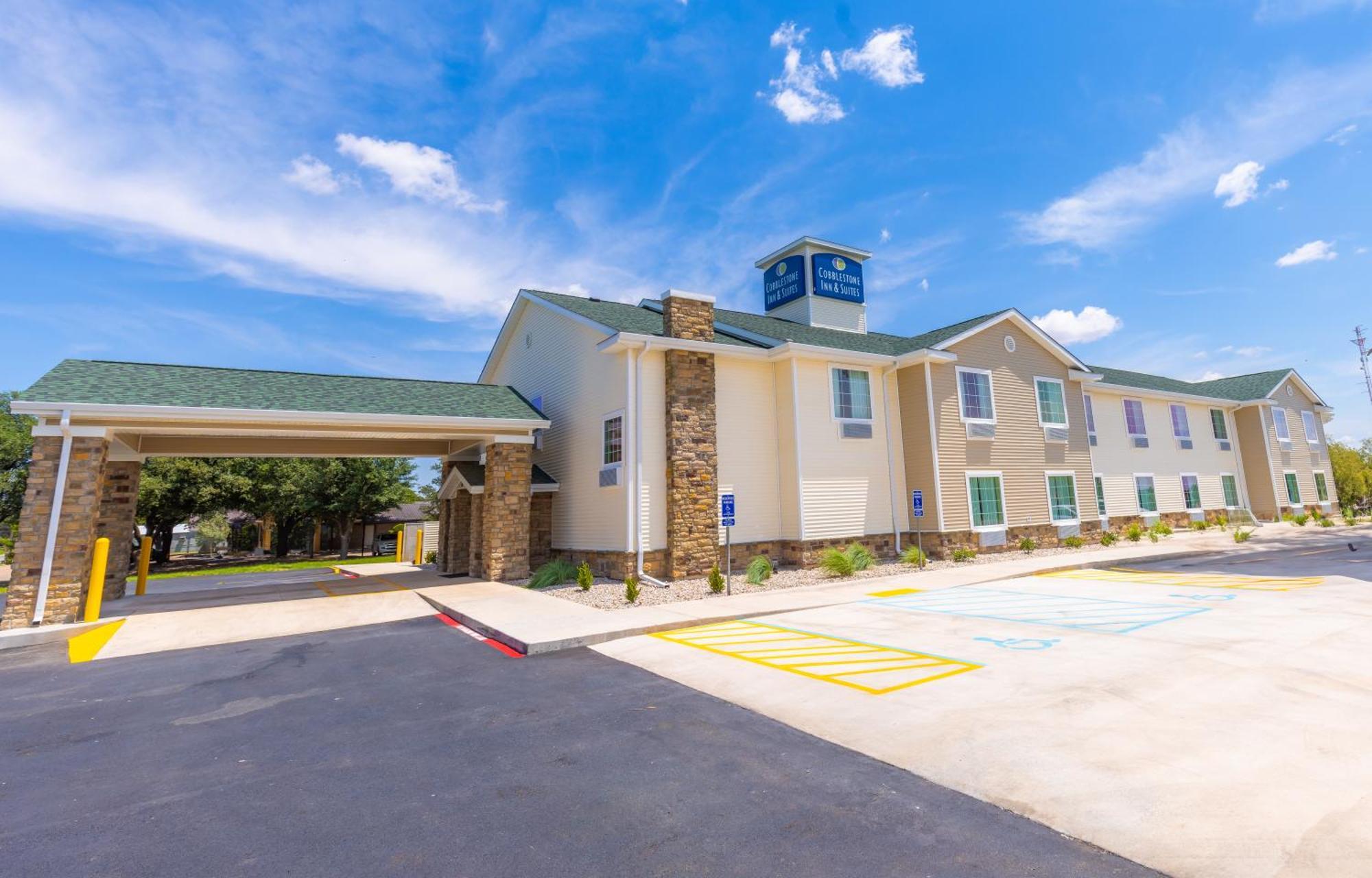 Cobblestone Inn & Suites - Winters Exteriér fotografie
