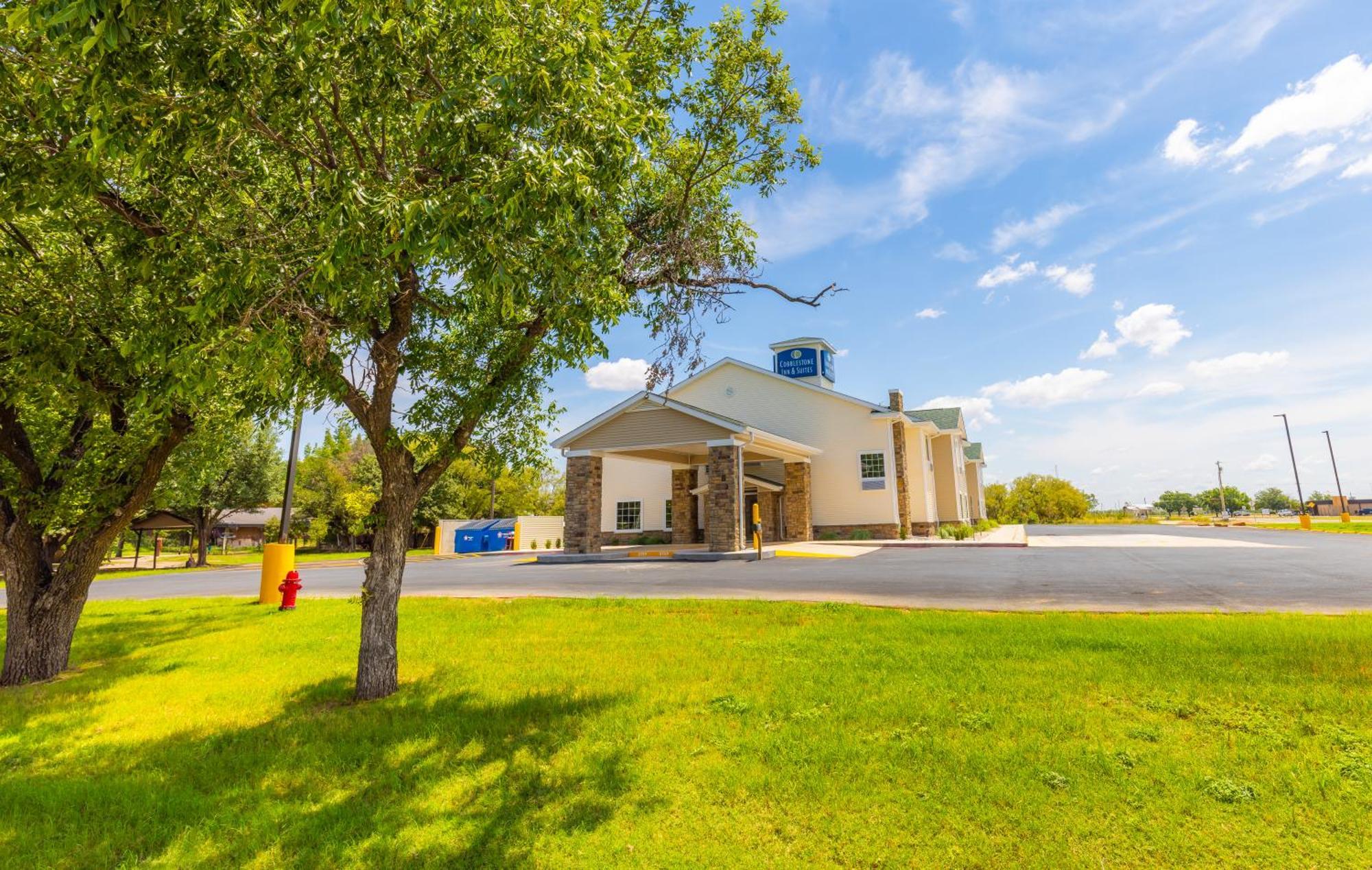 Cobblestone Inn & Suites - Winters Exteriér fotografie